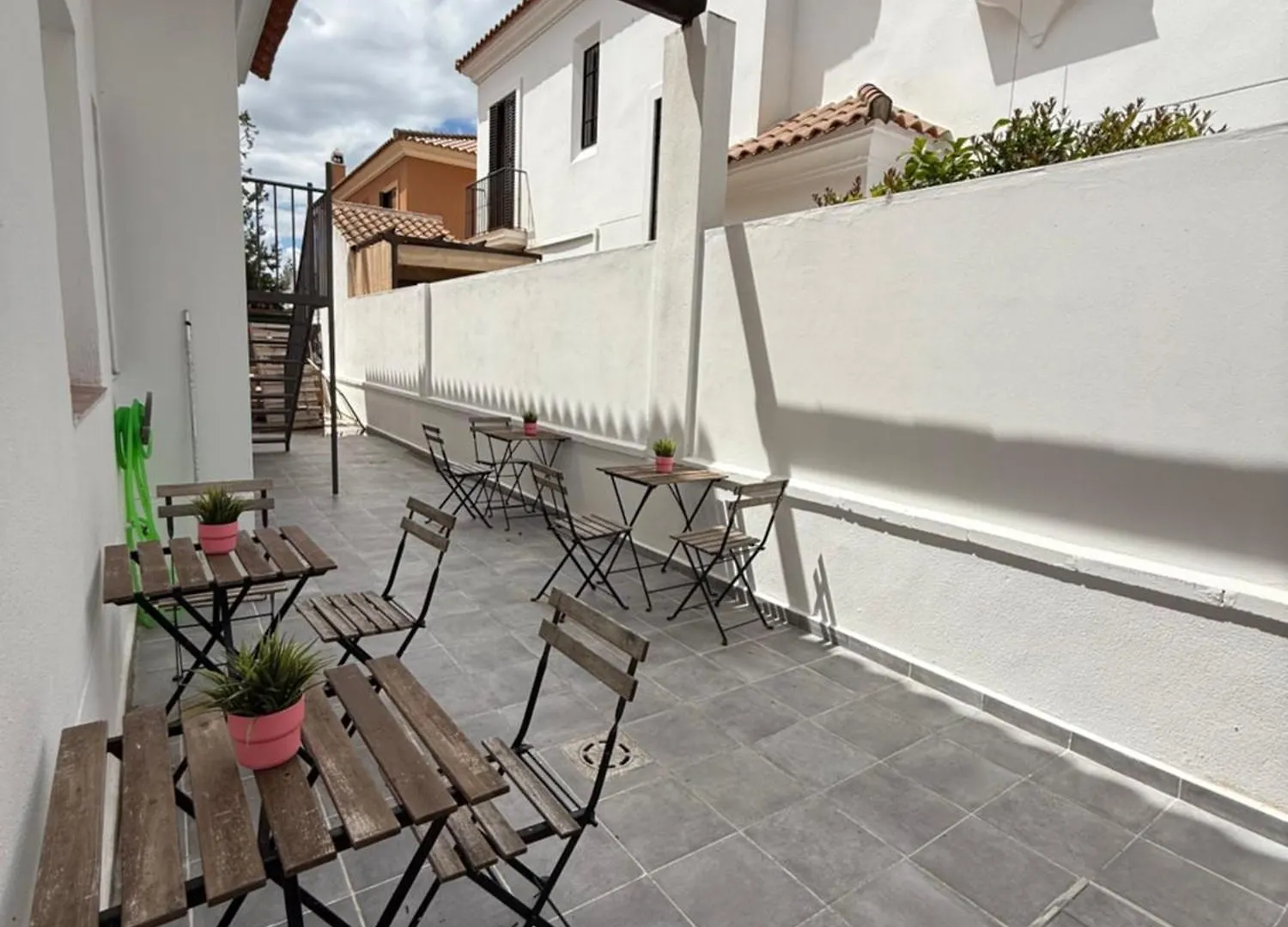 Homestay Habitacion Triple Con Bano Compartido Sevilla Deluxe Los Rosales